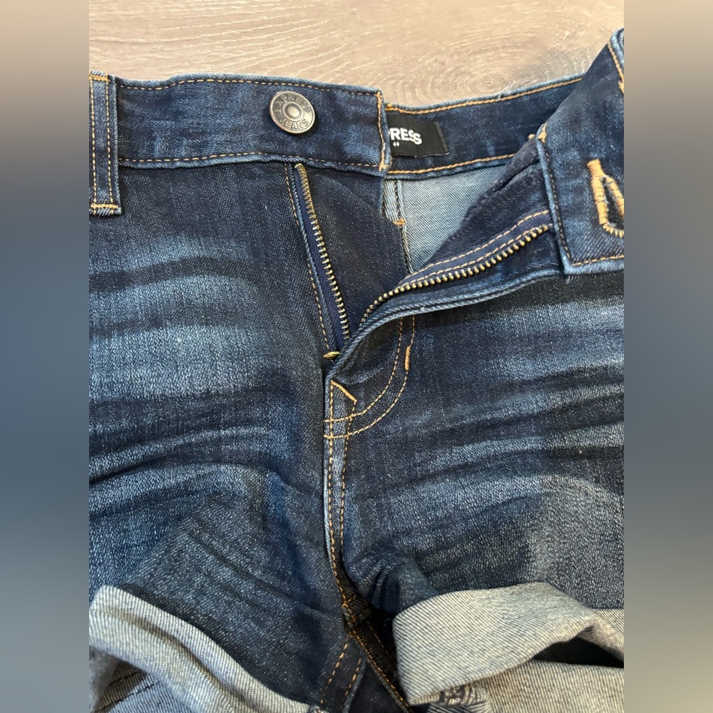 Express - Dark Blue Denim Shorts - Sortie Low Rise - Ultimate Stretch - Size 2 - Picture 8 of 14
